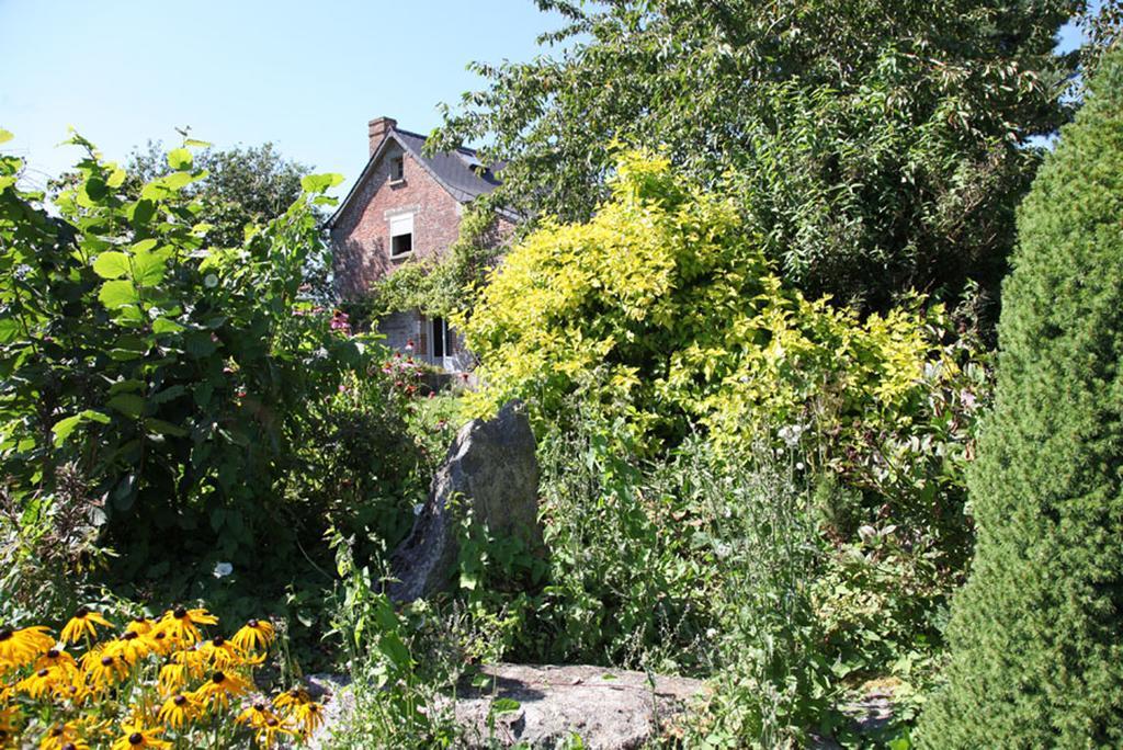 La Citadelle d'Hututu Bed & Breakfast Avesnes-sur-Helpe Eksteriør bilde