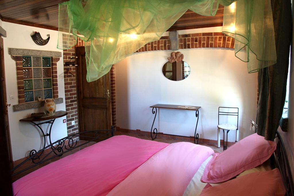 La Citadelle d'Hututu Bed & Breakfast Avesnes-sur-Helpe Rom bilde