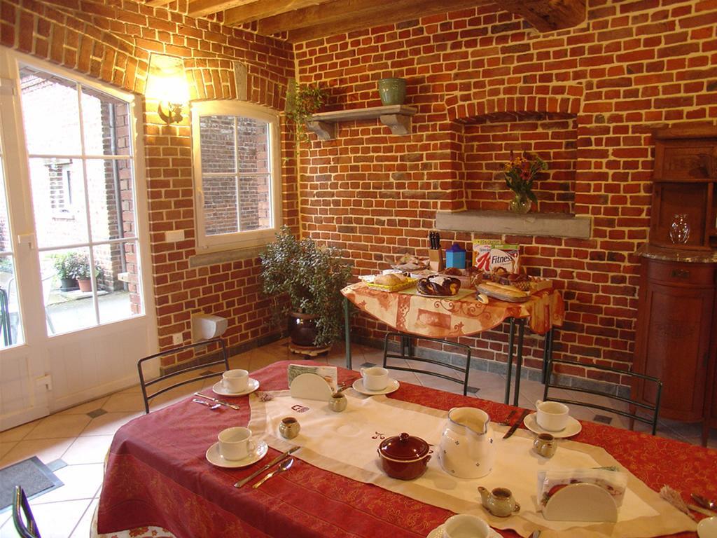 La Citadelle d'Hututu Bed & Breakfast Avesnes-sur-Helpe Eksteriør bilde